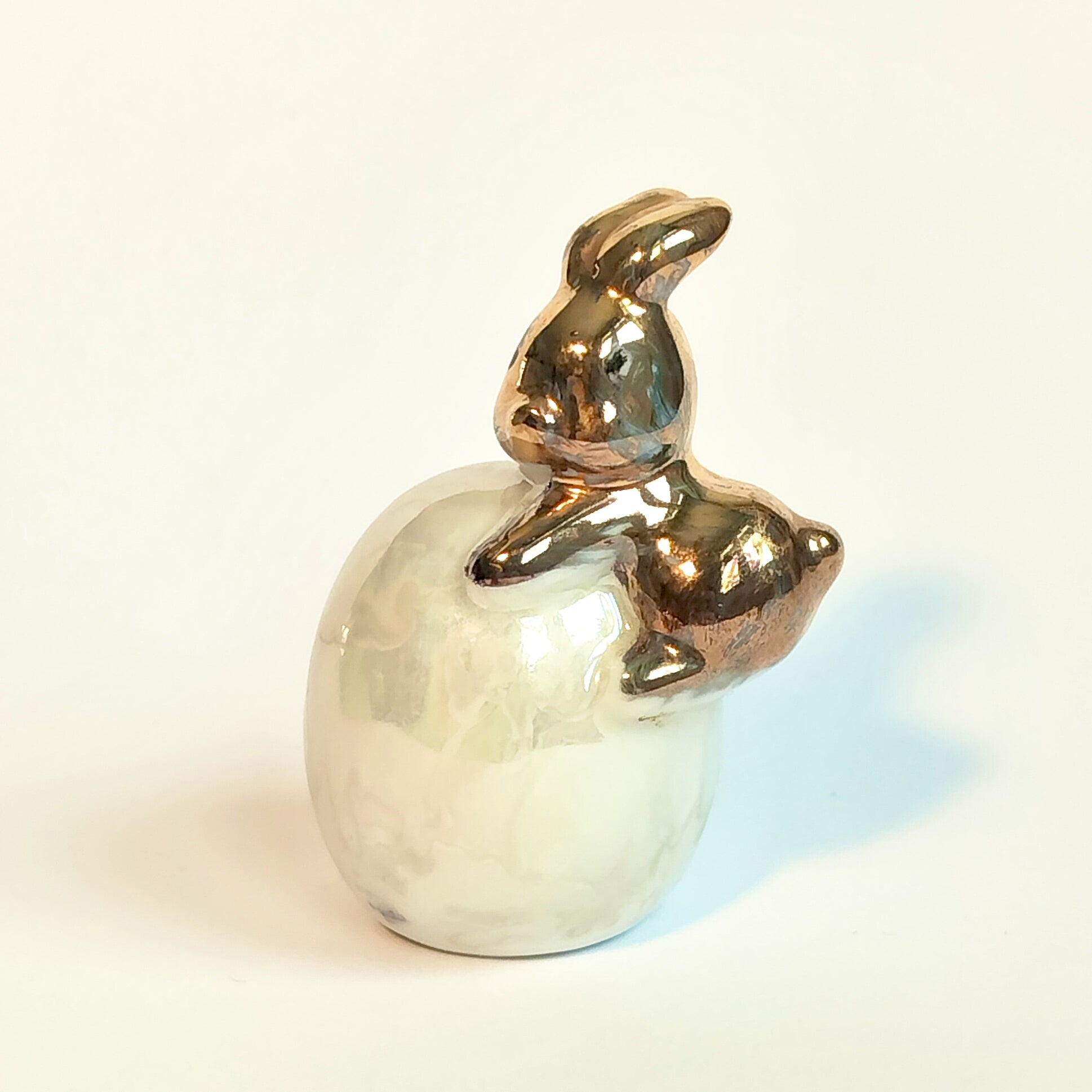 Mini påskhare på ägg