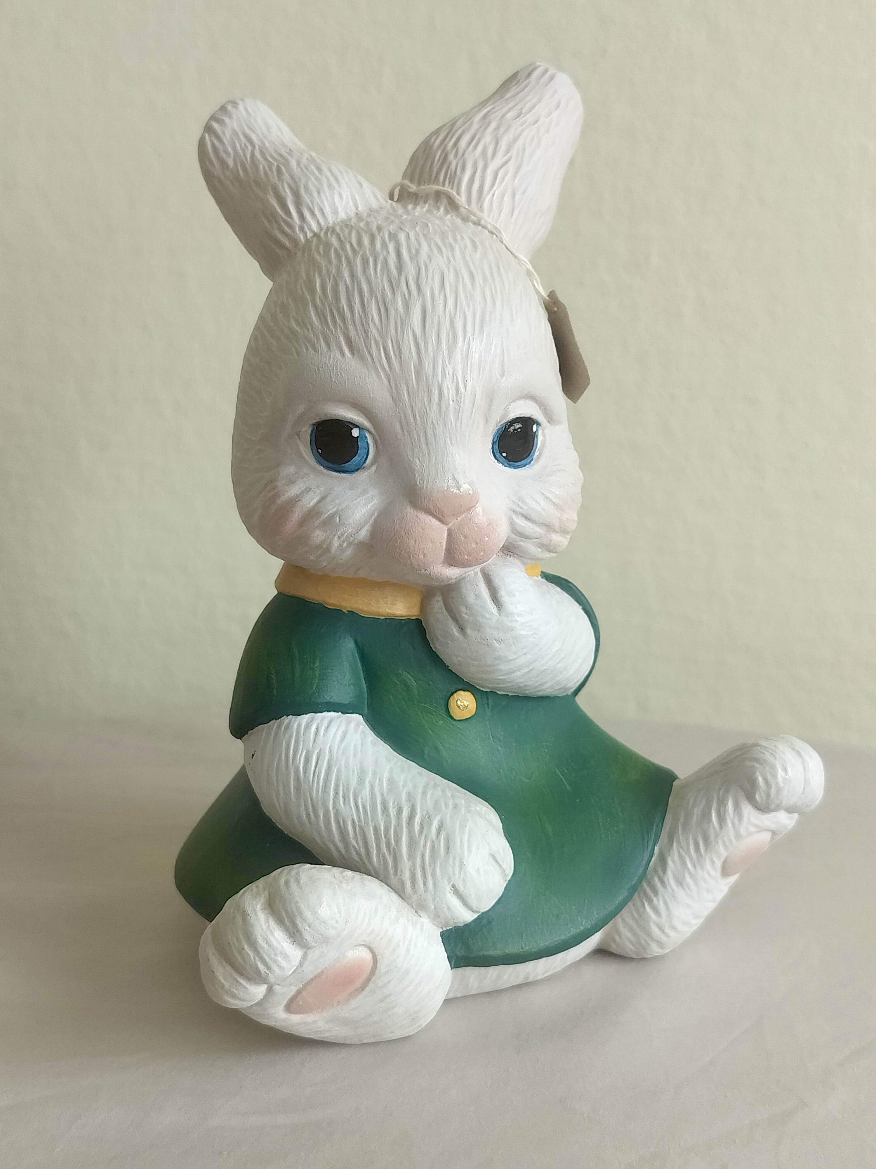 Påskkanin – charmig second hand-prydnad